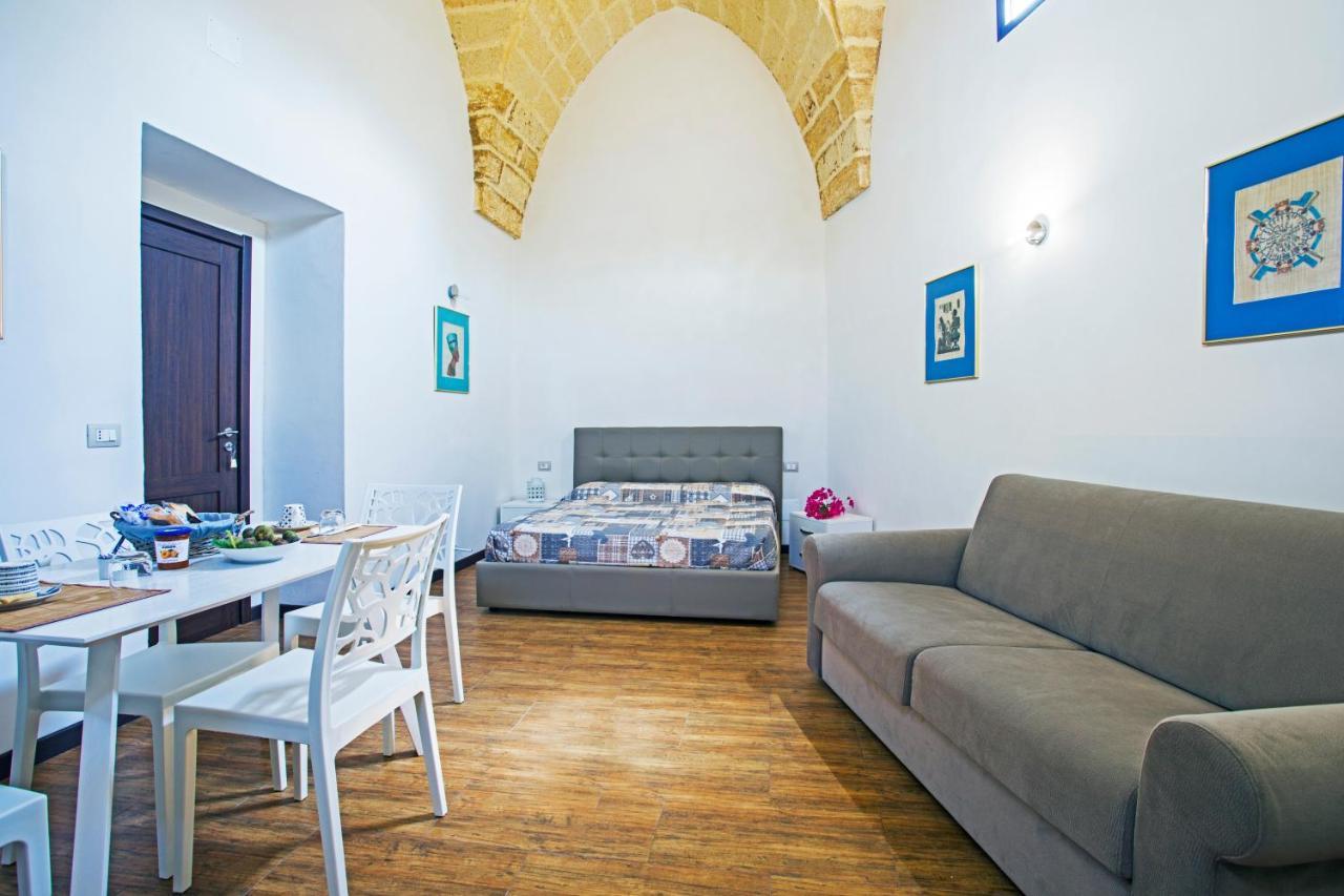 Le Volte Apartments Torchiarolo Bagian luar foto
